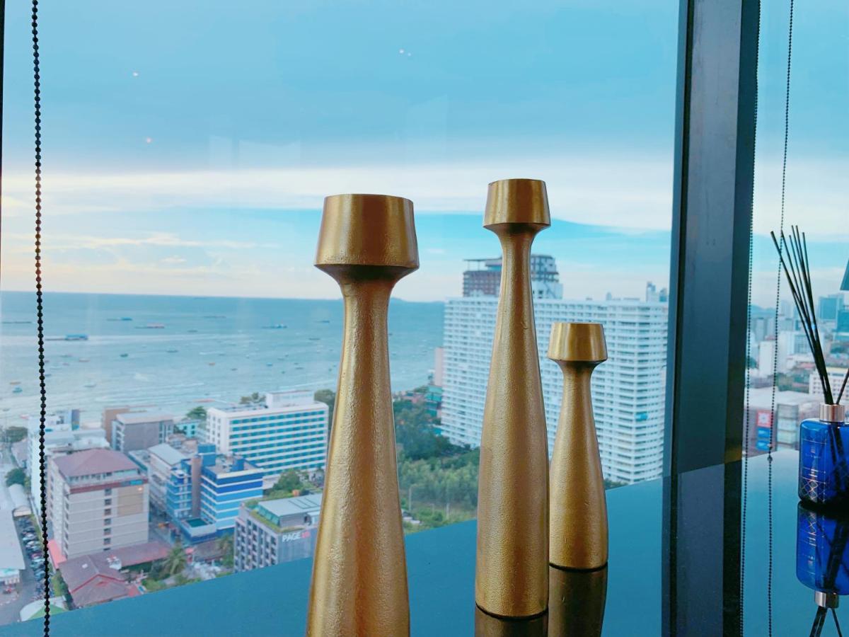 The Base Seaview Holiday Inn Pattaya Εξωτερικό φωτογραφία
